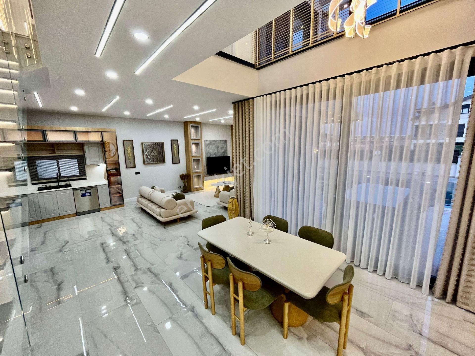 Didim Efeler Mah. 500 M2 Arsa İçinde 5+1 Ful Eşyalı Akıllı Sistemli Jakuzili Tam Müstakil Villamız - Görsel 10