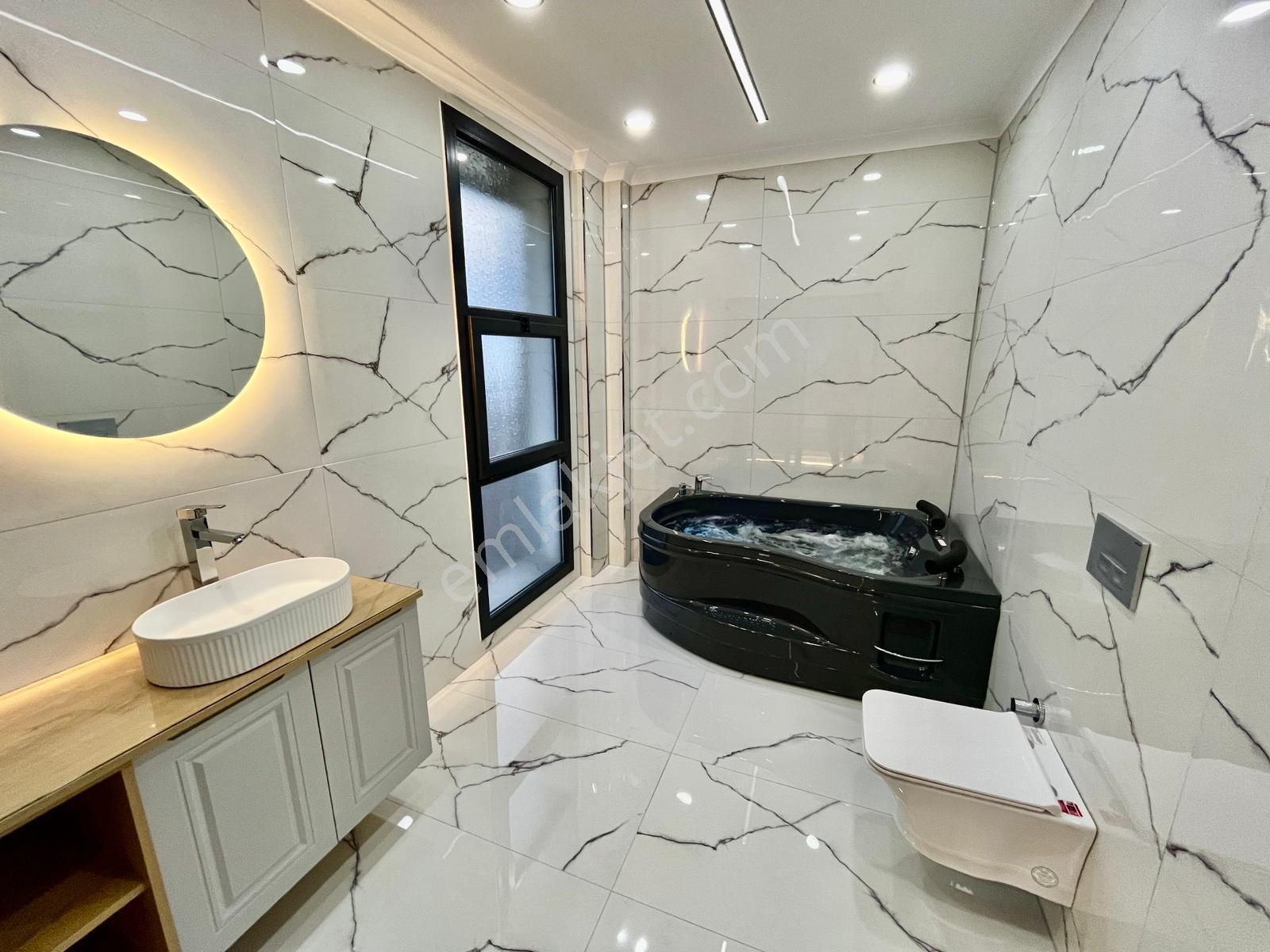 Didim Efeler Mah. 500 M2 Arsa İçinde 5+1 Ful Eşyalı Akıllı Sistemli Jakuzili Tam Müstakil Villamız - Görsel 19