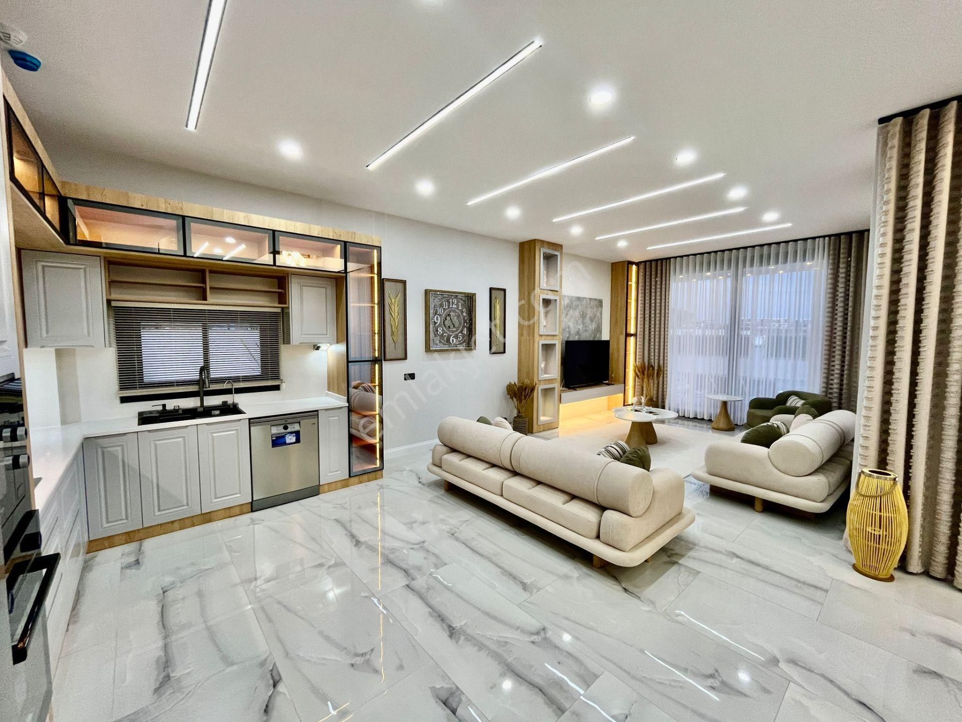 Didim Efeler Mah. 500 M2 Arsa İçinde 5+1 Ful Eşyalı Akıllı Sistemli Jakuzili Tam Müstakil Villamız - Görsel 28