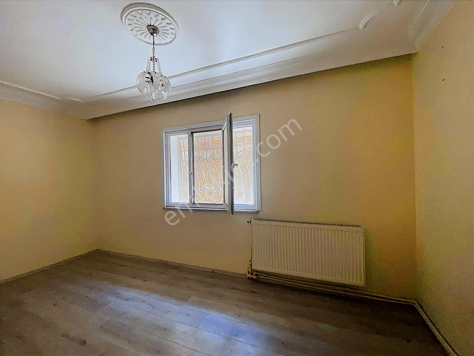 Eles Gayrimenkulden Satılık Ferah Mahallesinde 2+1 Bahçe Katı - Görsel 24