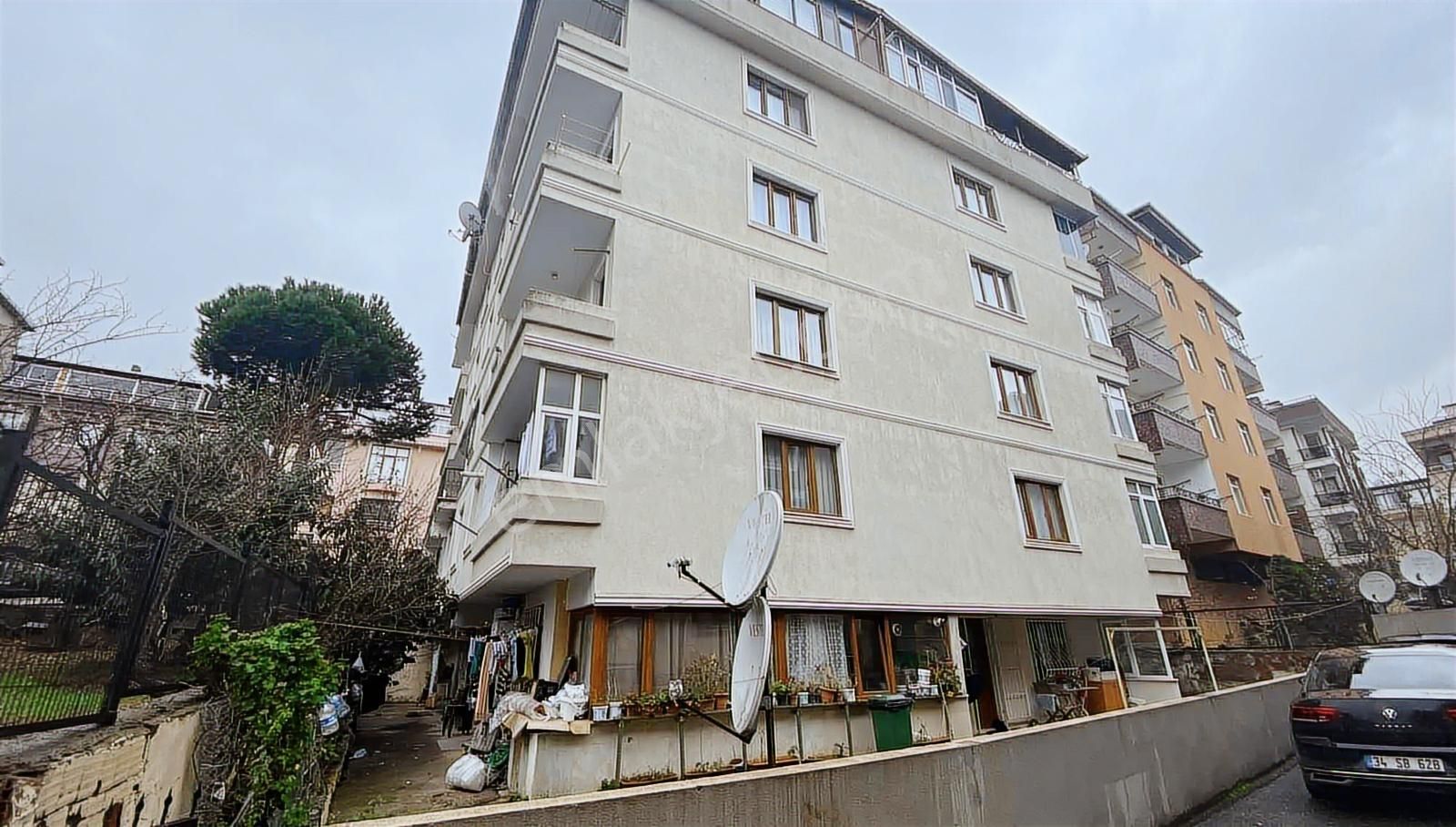 Eles Gayrimenkulden Satılık Ferah Mahallesinde 2+1 Bahçe Katı