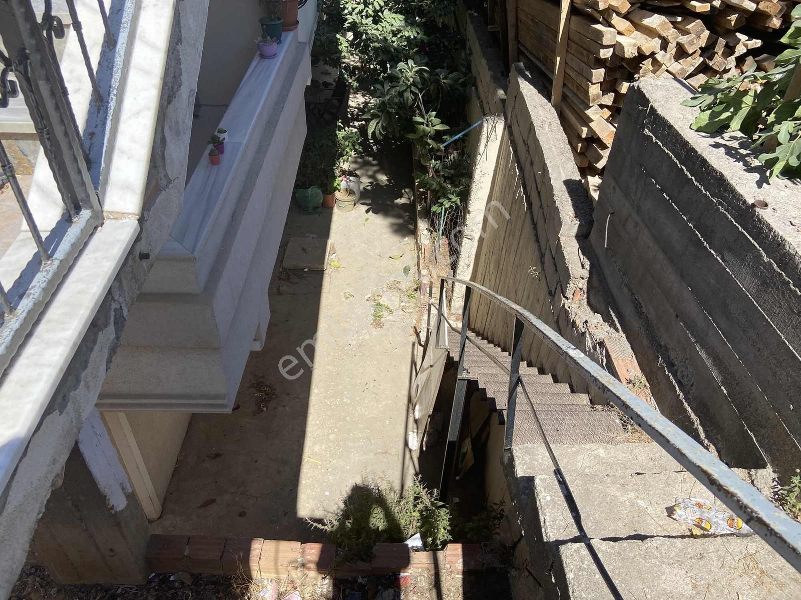 Eles Gayrimenkulden Satılık Ferah Mahallesinde 2+1 Bahçe Katı - Görsel 27