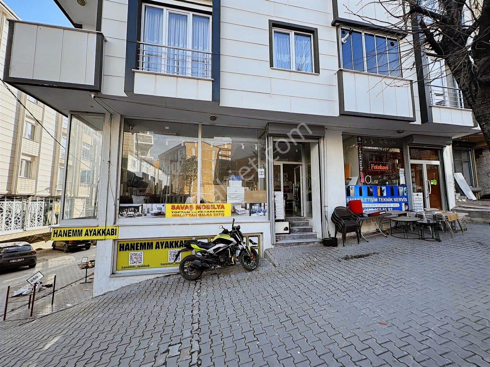 Esenyurt Sultaniye Aşık Şenlik Caddesinde Satılık Dükkan