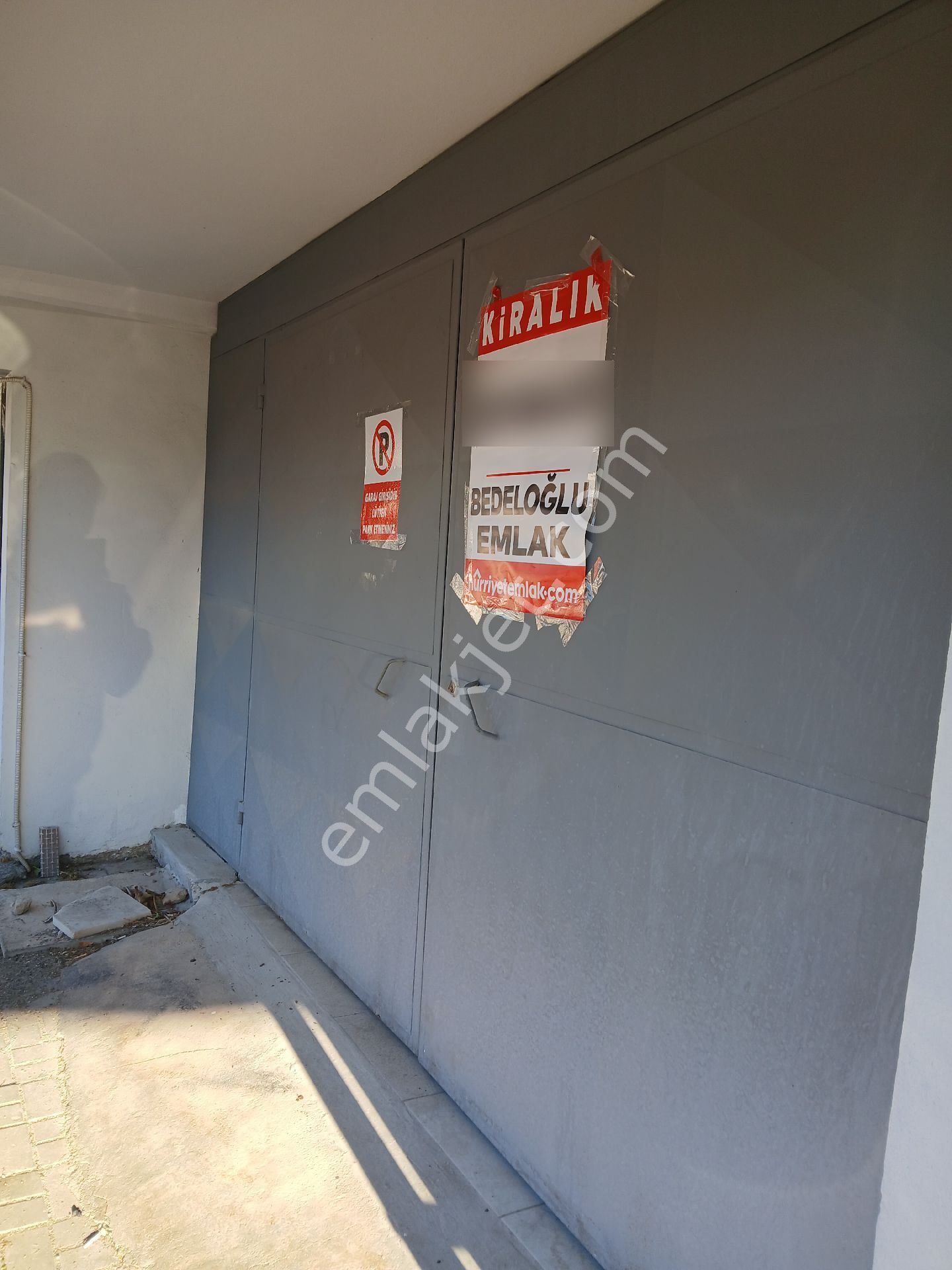 Salı Gnleri Kurulan Halk Pazarında 33 M2 Demir Kapılı Depo