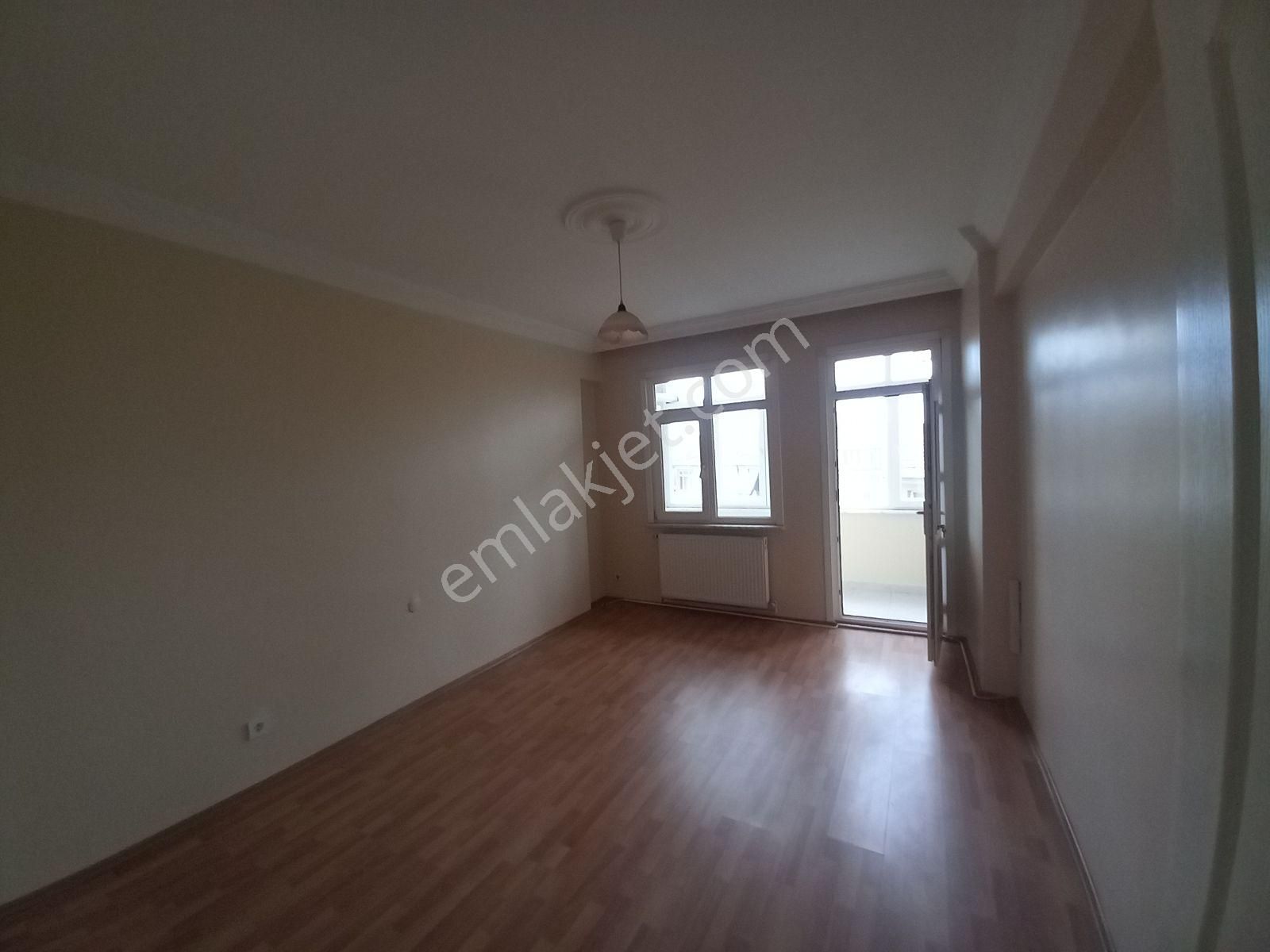 19 Mayıs Mahhalesinde 3+1 Kiralık Daire - Görsel 14