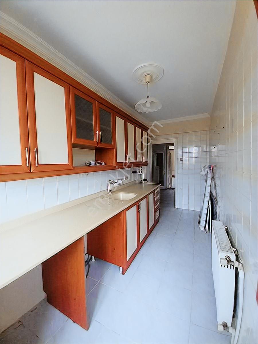 19 Mayıs Mahhalesinde 3+1 Kiralık Daire - Görsel 3