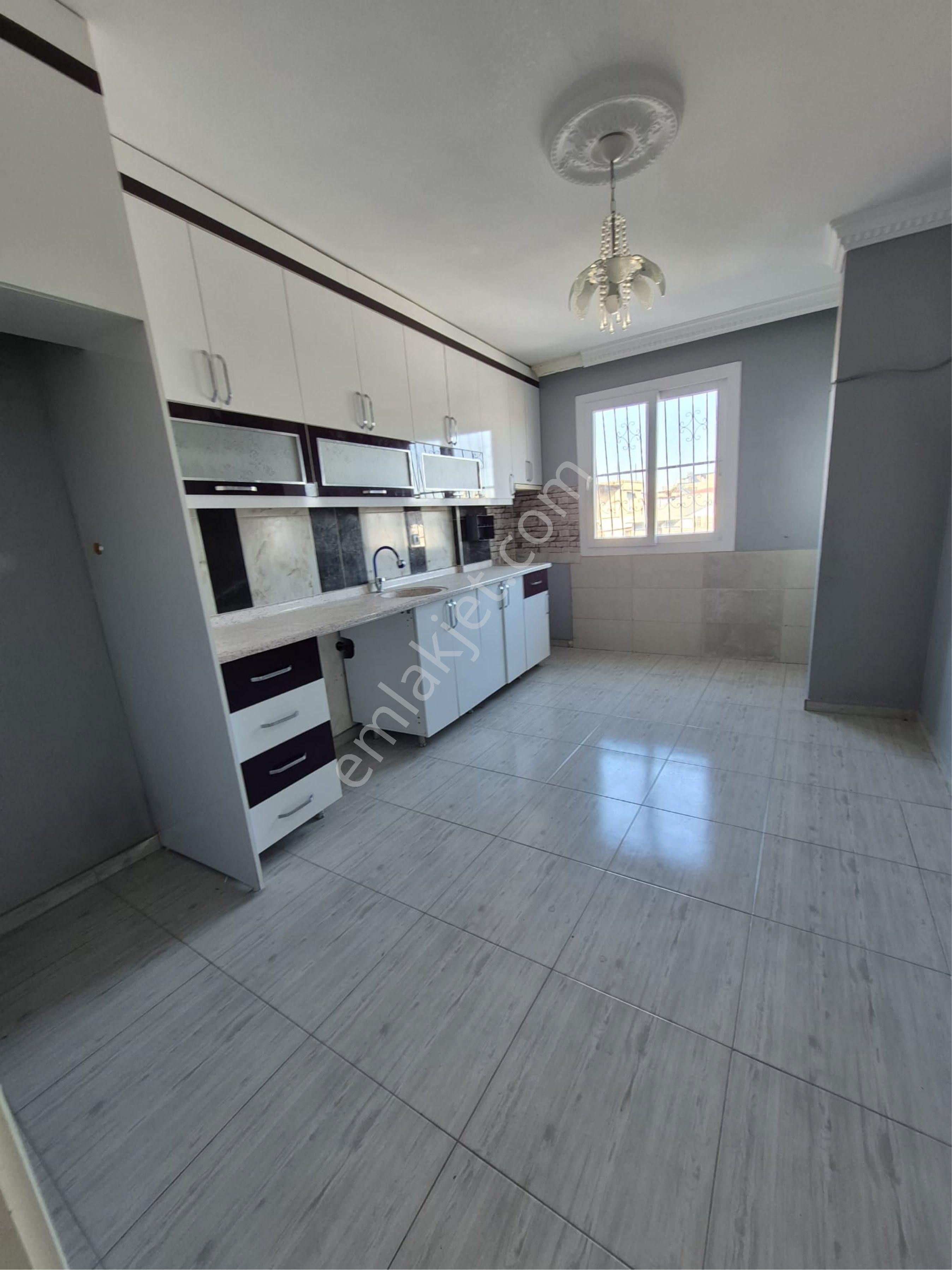 Ugur Kaya Gayrimenkuldan Yuregir Ulubatlida 3 Katli Mustakil Satlik - Görsel 2