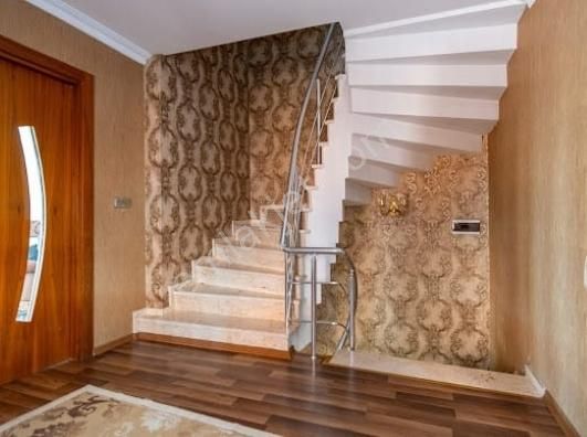 Fatih Mah.de Deniz Manzaralı, Müstakil Girişli,e5e Yakın Villa - Görsel 23