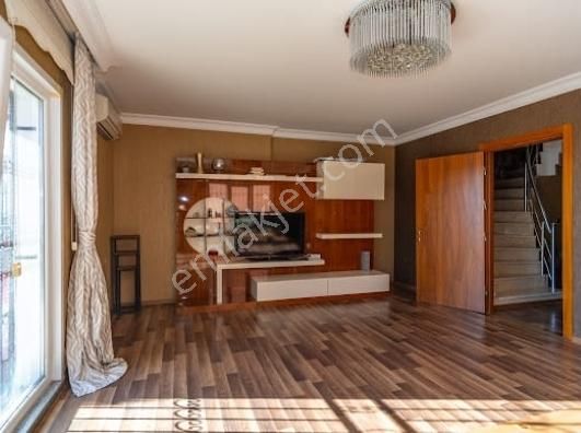 Fatih Mah.de Deniz Manzaralı, Müstakil Girişli,e5e Yakın Villa - Görsel 15