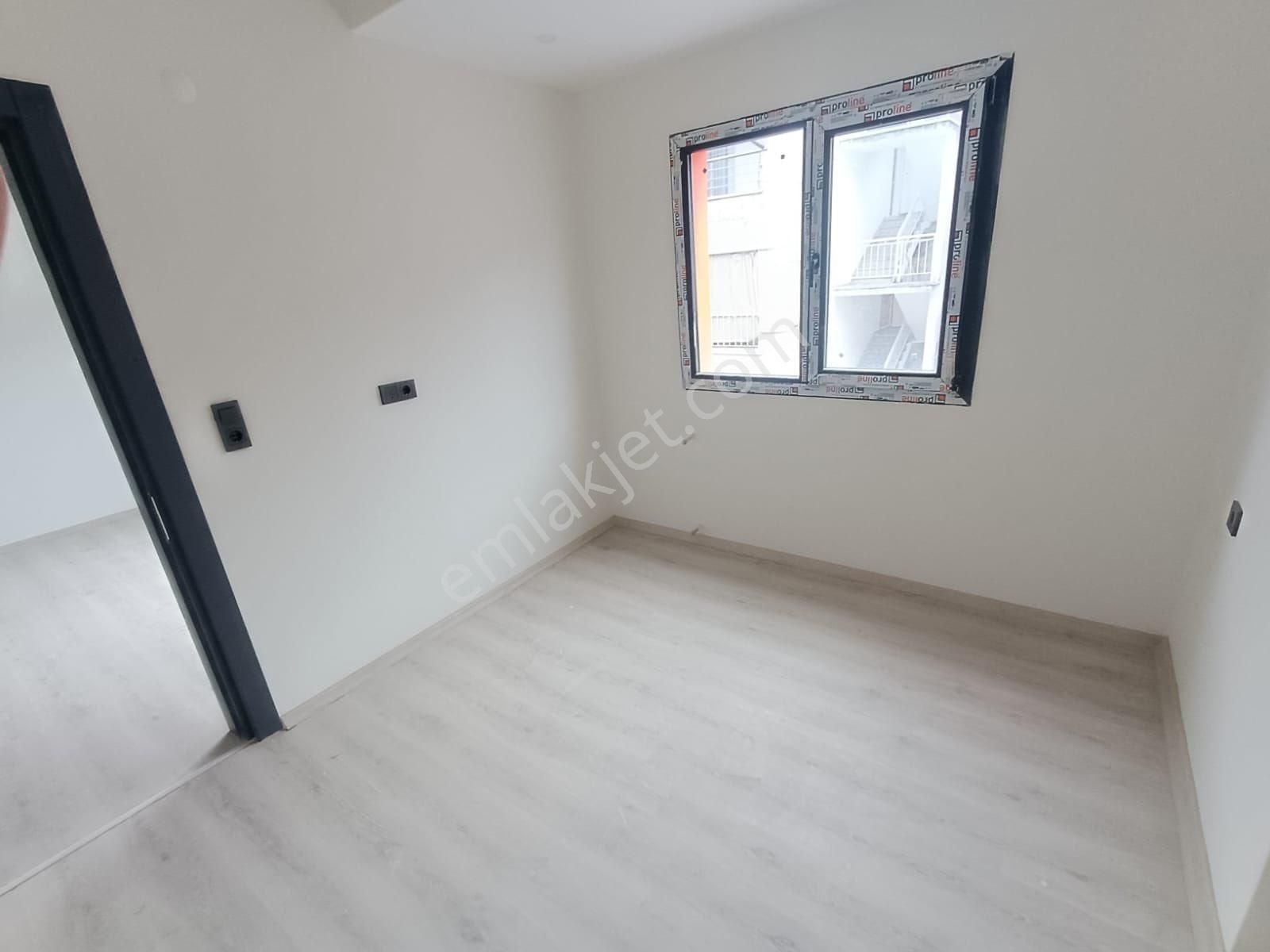 İkiçeşmelik Mahallesi 1+1 Arakat Sıfır Daire - Görsel 17