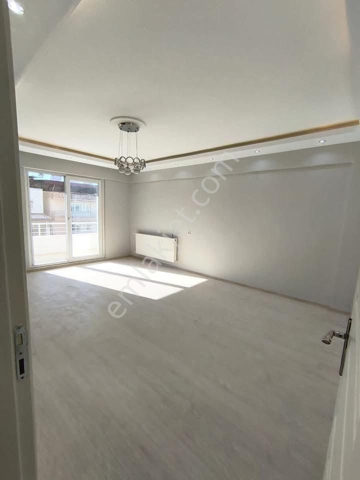 Aydın / Buharkent – Hastane Caddesinde Satılık Lüks Daire - Görsel 2