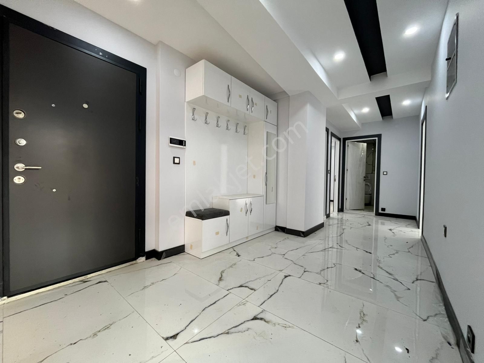 Tuncay Kartal'dan Çamlıca Mh Özel Garajlı İskanlı Köşe 3+1 Daire - Görsel 9