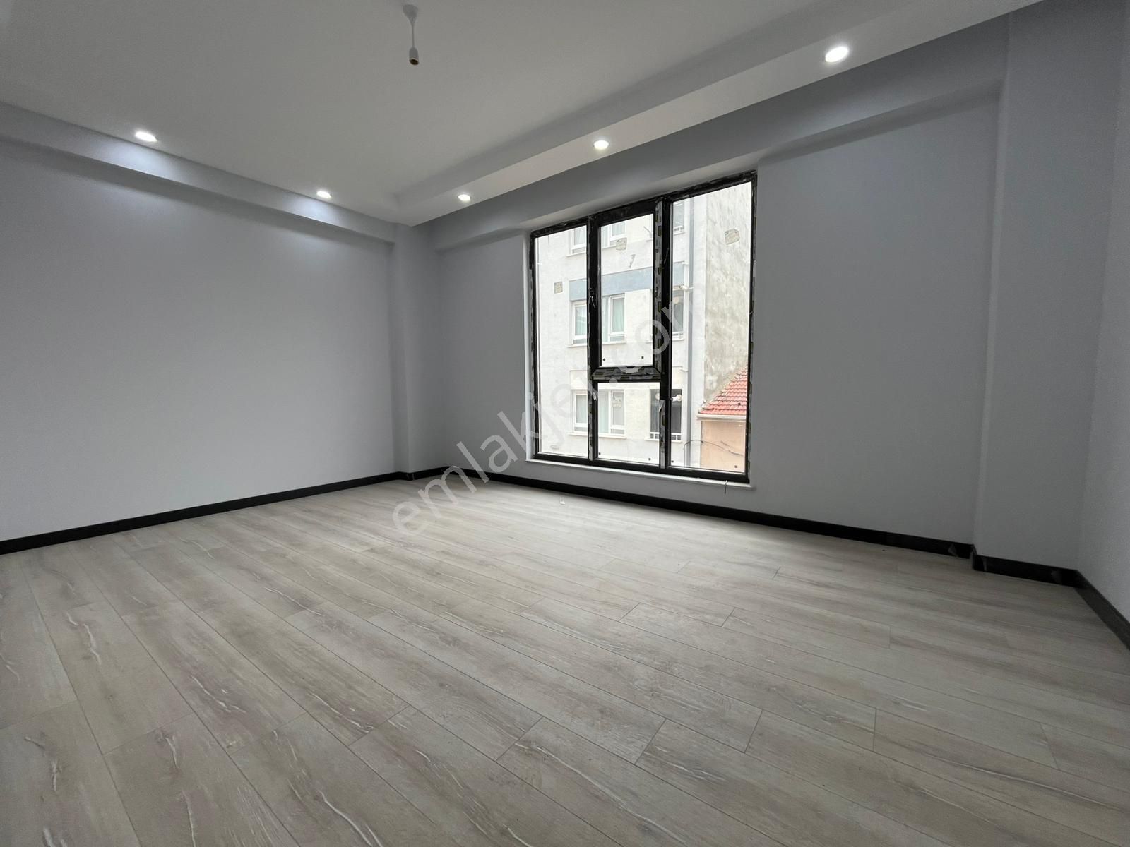 Tuncay Kartal'dan Çamlıca Mh Özel Garajlı İskanlı Köşe 3+1 Daire - Görsel 15