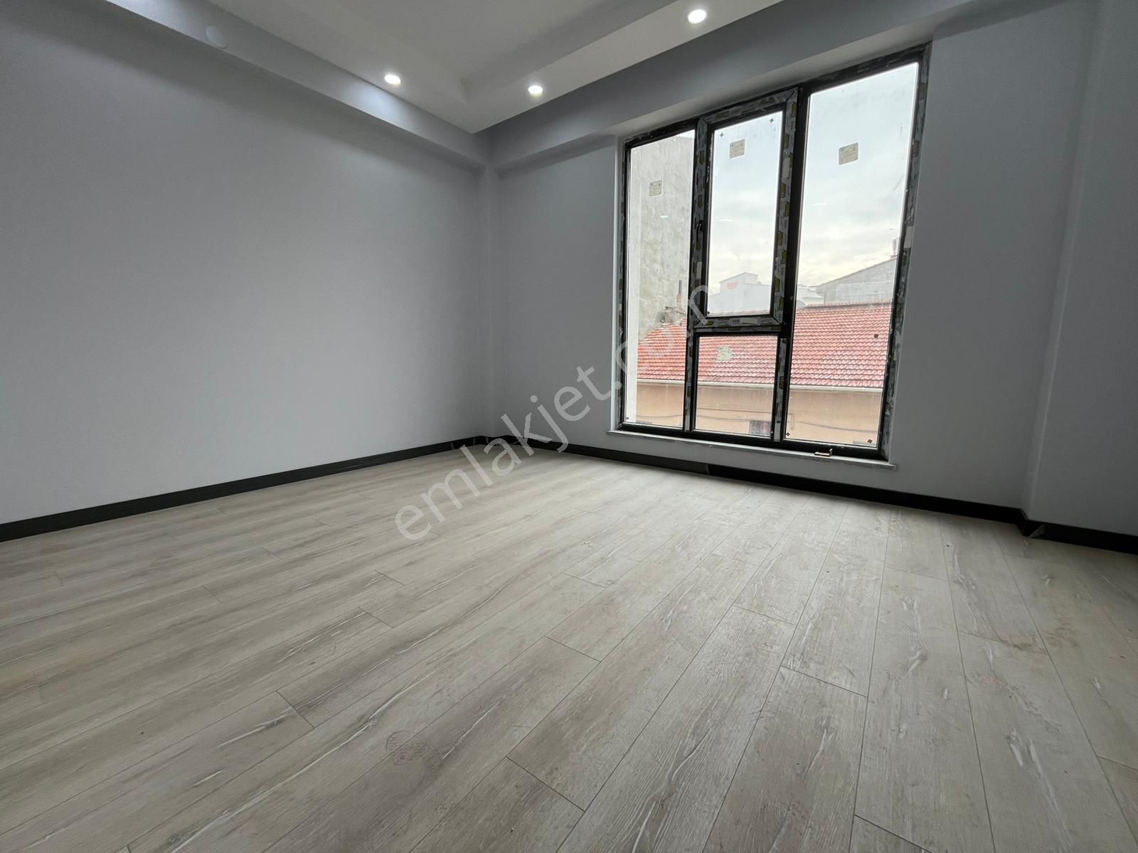 Tuncay Kartal'dan Çamlıca Mh Özel Garajlı İskanlı Köşe 3+1 Daire - Görsel 12