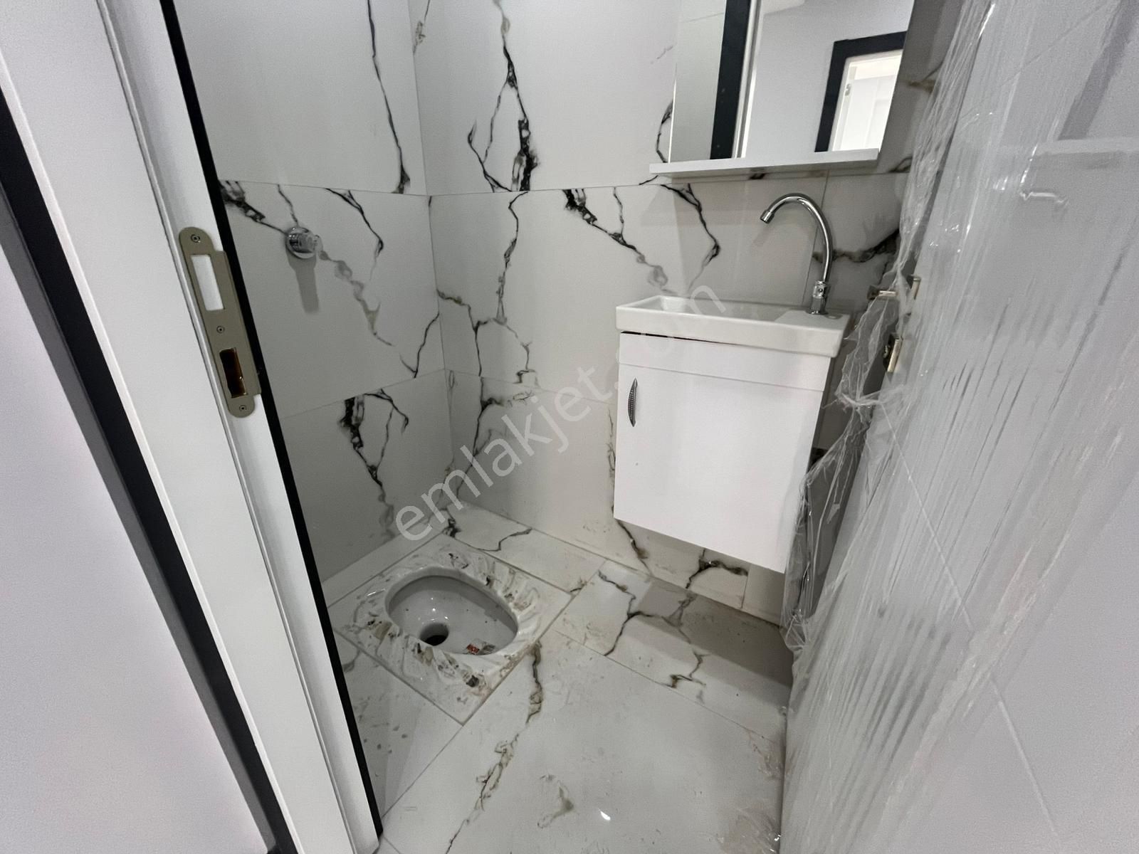 Tuncay Kartal'dan Çamlıca Mh Özel Garajlı İskanlı Köşe 3+1 Daire - Görsel 22