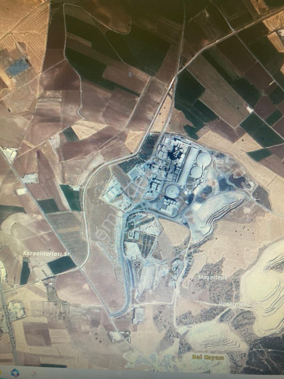 Pazarcık Akçakoyunlu Satılık Tarla 47.000 Mt. Çimento Fabrikası Civarı