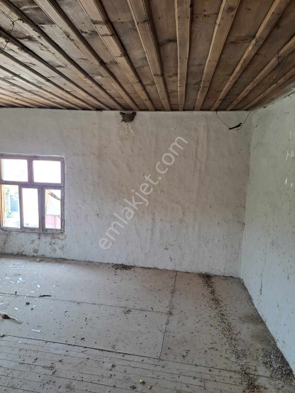 Burdur Kemer Yakalarda Köy İçinde Yola Cephe Köy Evi - Görsel 12