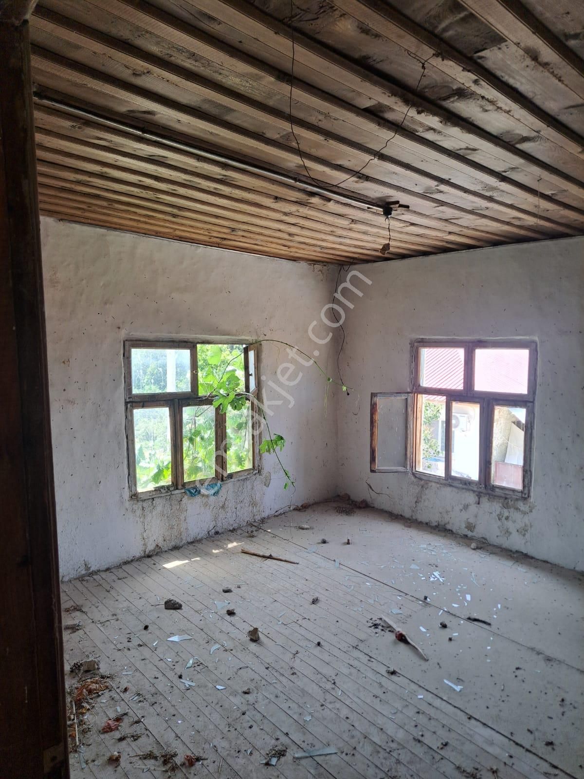 Burdur Kemer Yakalarda Köy İçinde Yola Cephe Köy Evi - Görsel 15