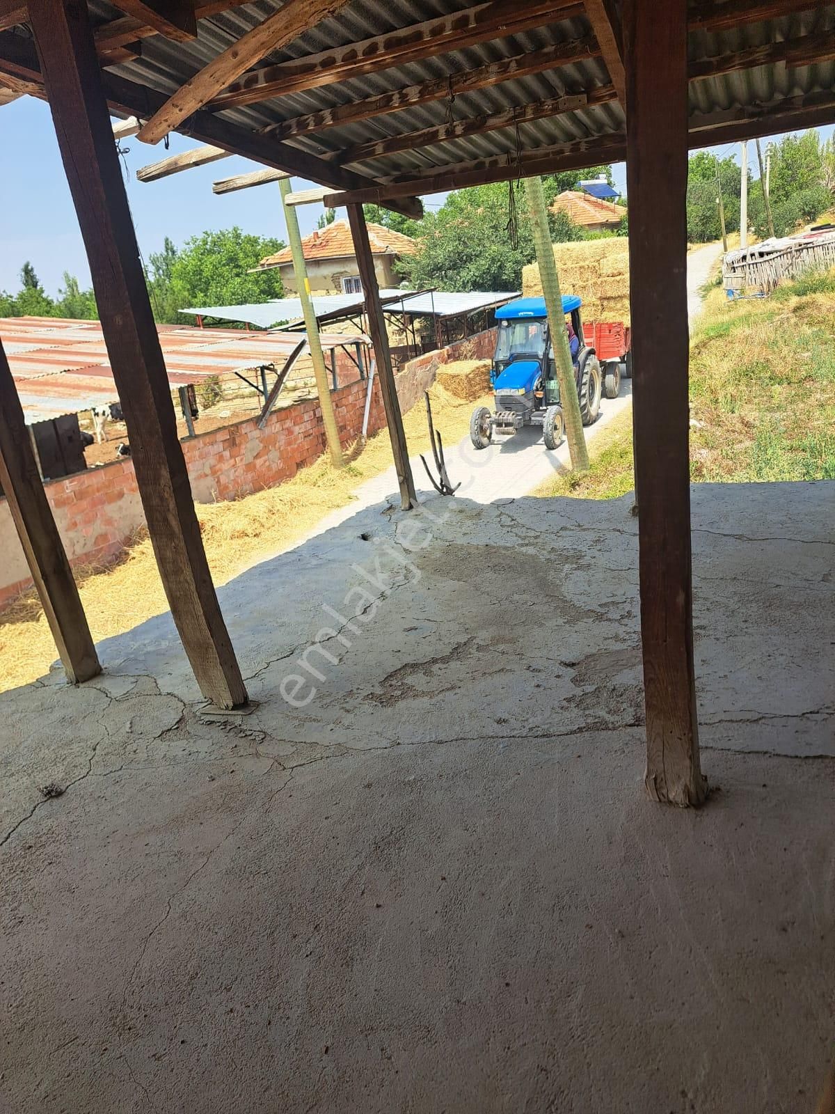 Burdur Kemer Yakalarda Köy İçinde Yola Cephe Köy Evi - Görsel 5