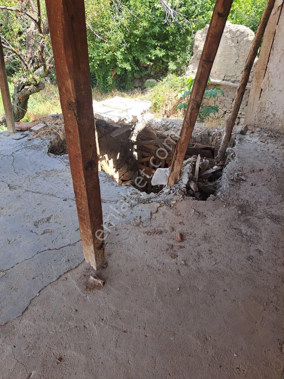 Burdur Kemer Yakalarda Köy İçinde Yola Cephe Köy Evi - Görsel 11