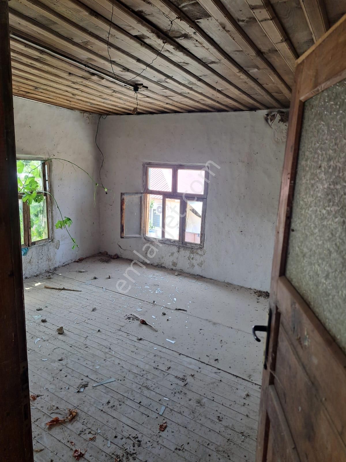 Burdur Kemer Yakalarda Köy İçinde Yola Cephe Köy Evi - Görsel 20