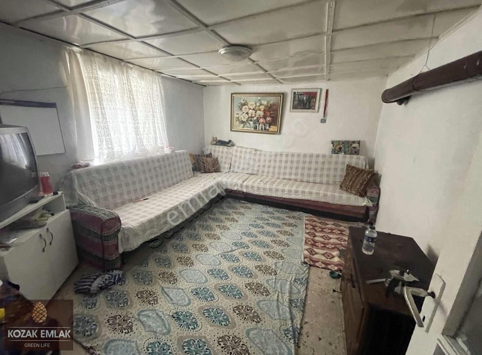 Kozak Emlaktan Ayvalık Sakarya Mahallesinde Satılık Ev