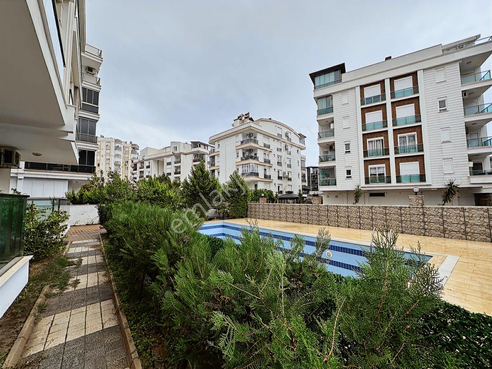 Mountaın Apartments'ta Kiralık Doğalgazlı Lüks Eşyalı 2+1 Daire - Görsel 11