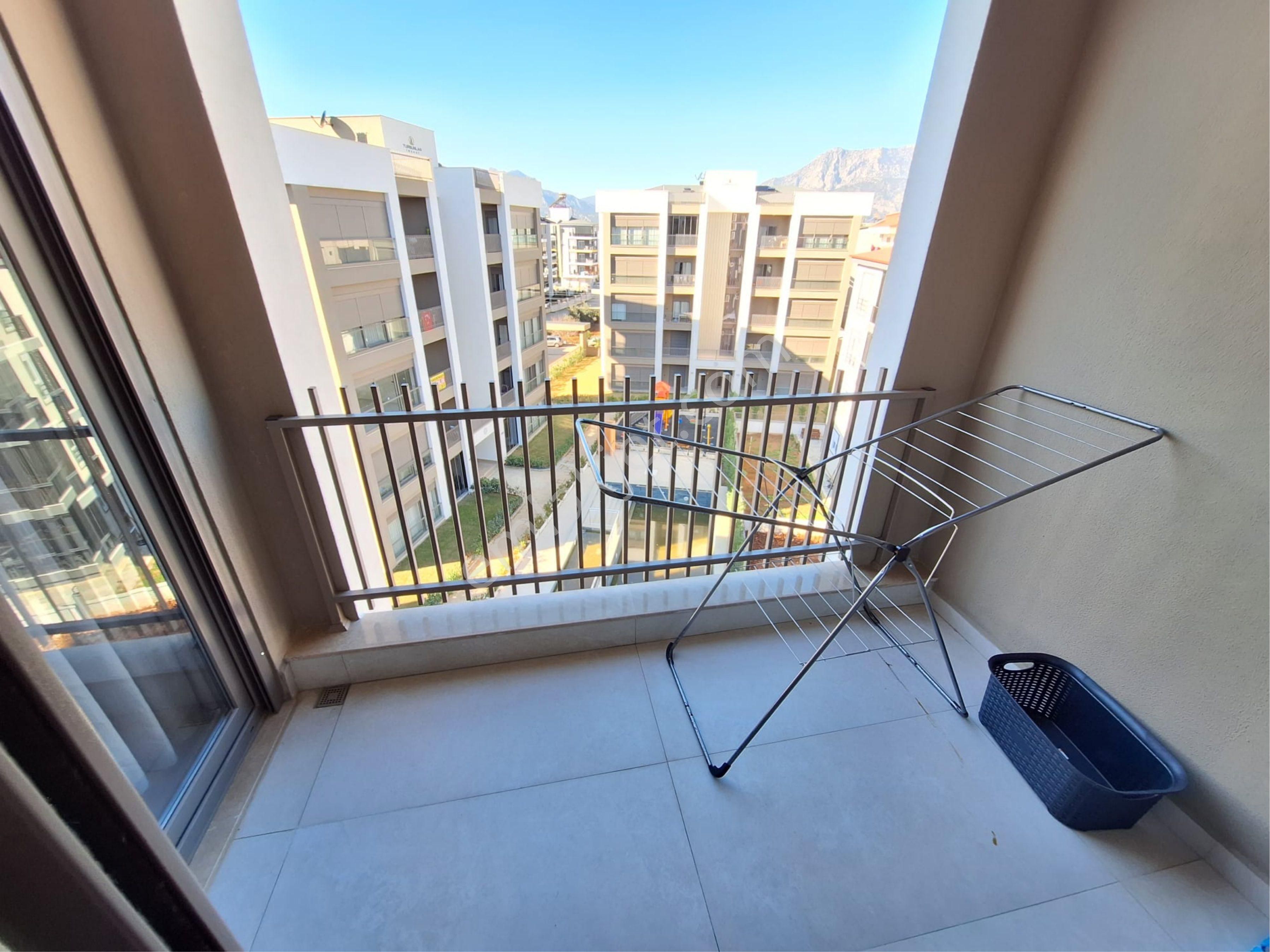 Döşemealtı Bahçeyaka Mahallesinde Site İçinde Yerden Isıtmalı 3+1 Daire - Görsel 5