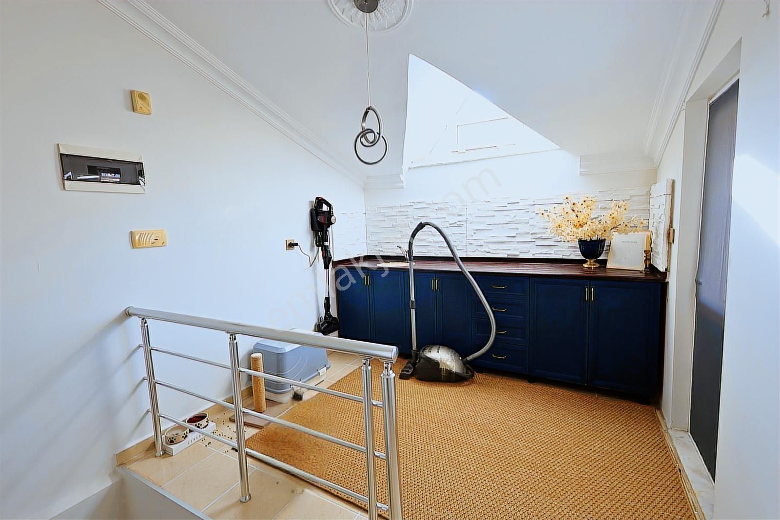 Dutlubahçe'de Konforlu Bir Yaşam İçin Yenilenmiş Bakımlı Daire - Görsel 8