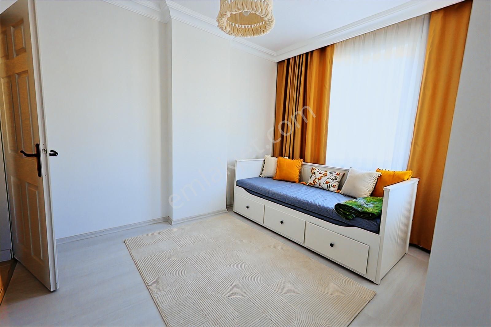 Dutlubahçe'de Konforlu Bir Yaşam İçin Yenilenmiş Bakımlı Daire - Görsel 25