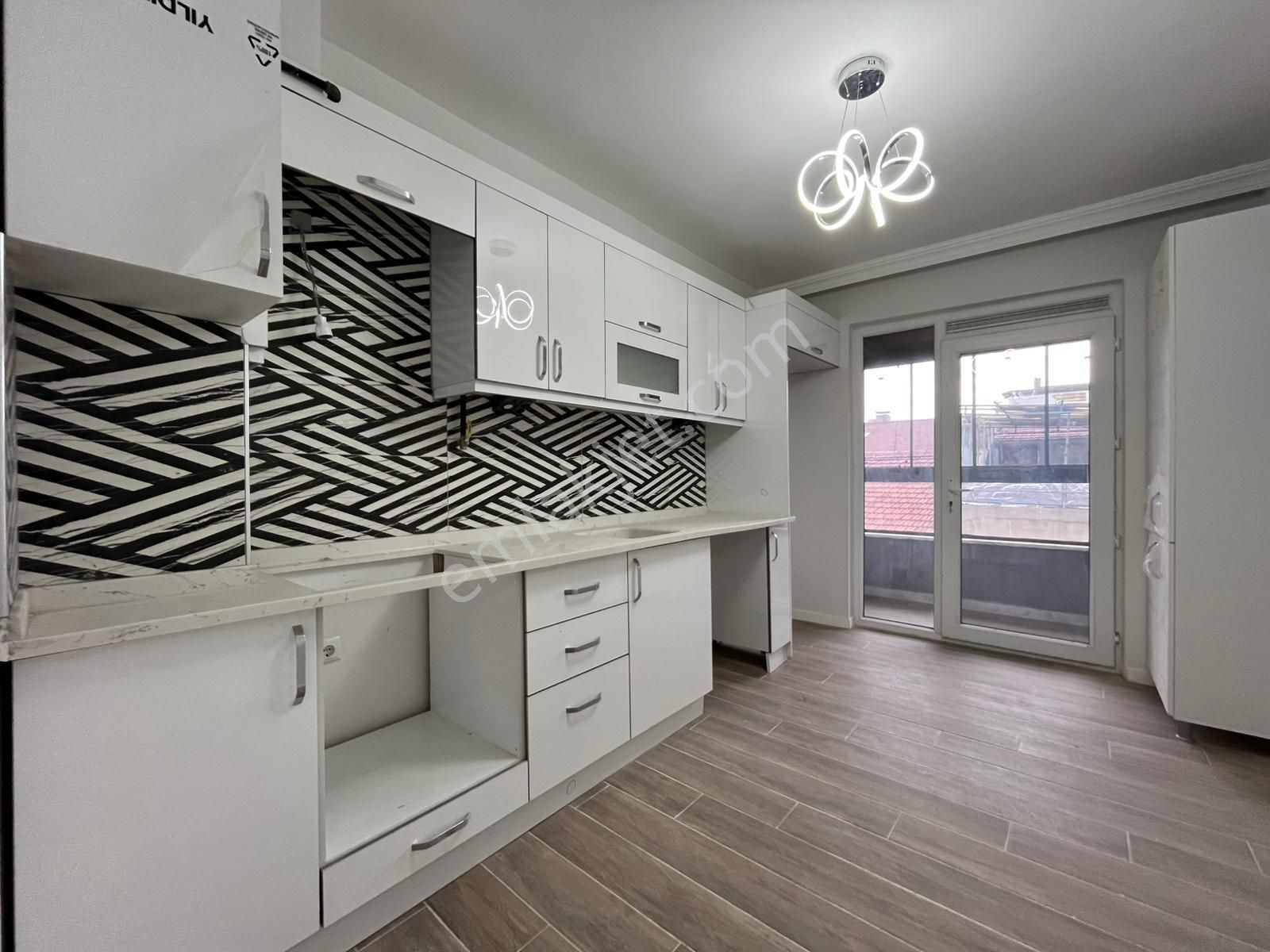 Tuncay Kartal'dan Çamlıca Mh Kapalı Pazar Yanı Fırsat 3+1 - Görsel 4