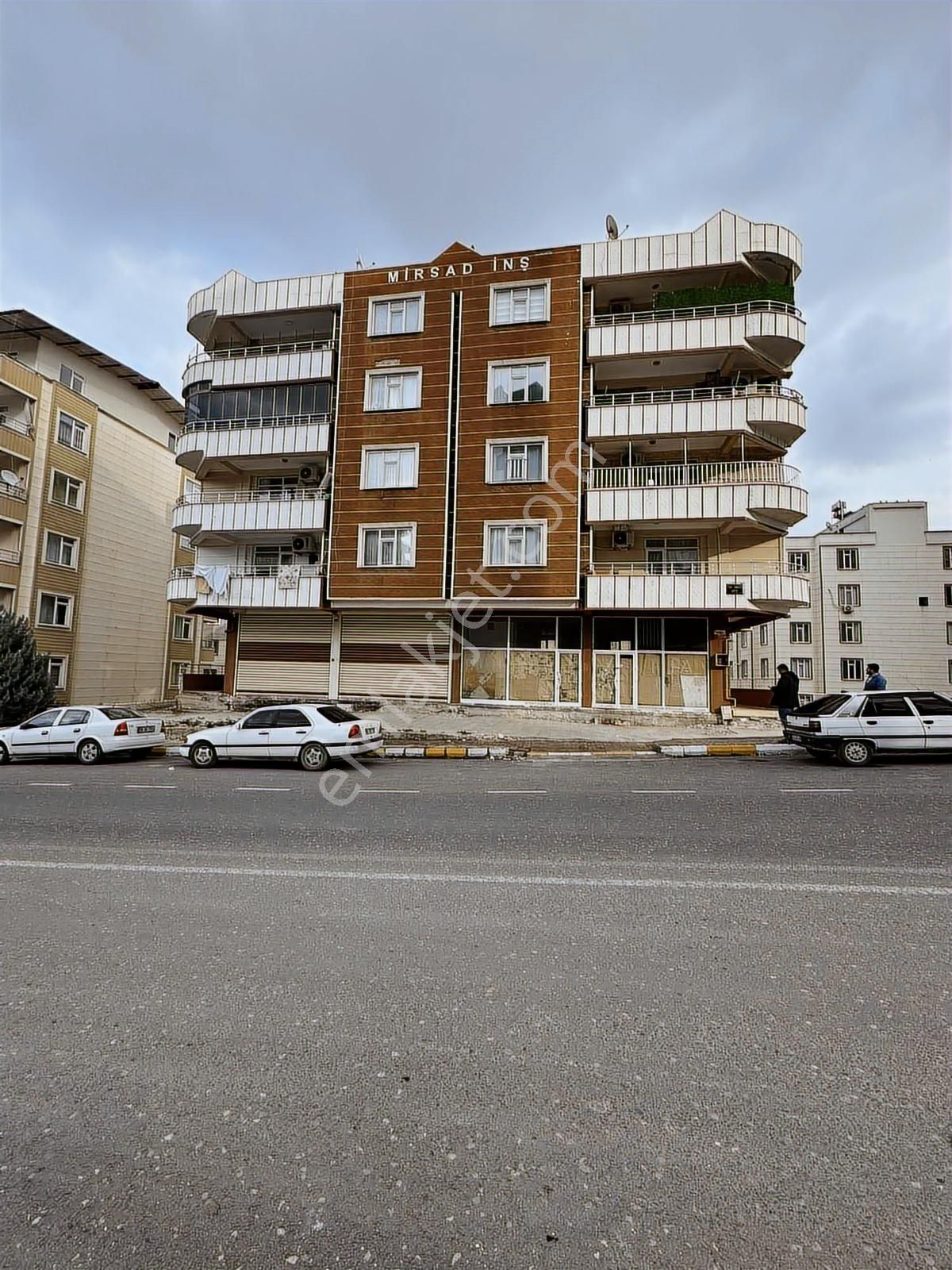 Çardaklıyayla Bulvarında Satılık 3+1 Kotlu Daire