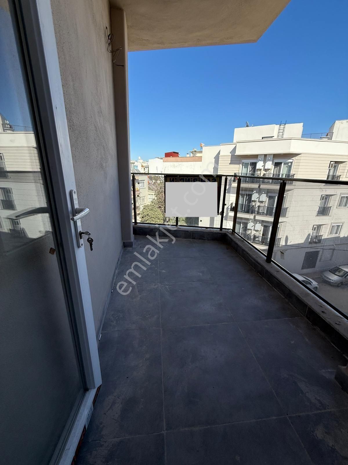 Merkezde Tramvaya 2 Dk. Mesafede Katta Sıfır 2+1 Daire - Görsel 11