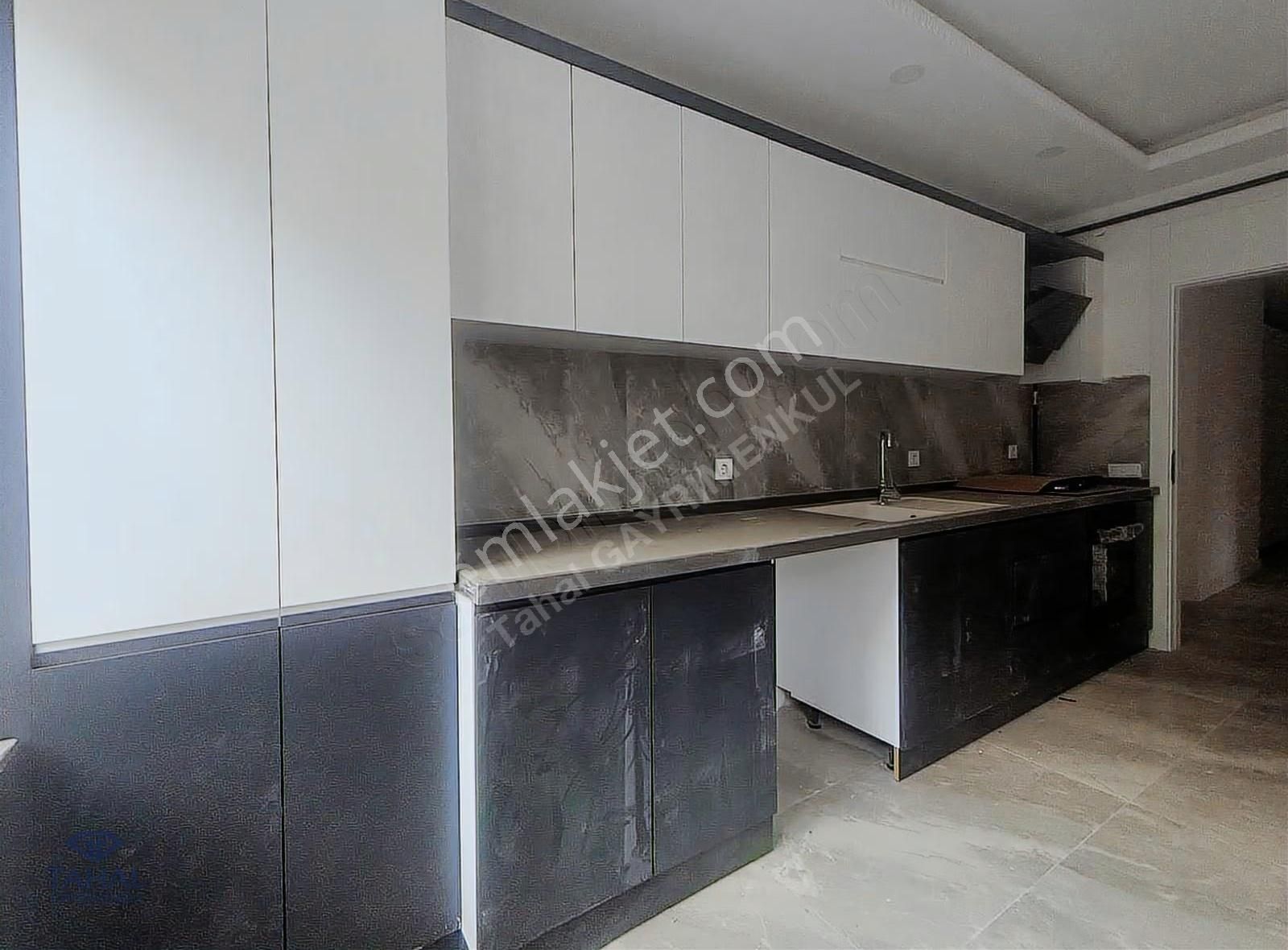 Antalya Kepez Hüsnükarakaş Mah.giriş Kat 2+1 Satılık Daire - Görsel 3