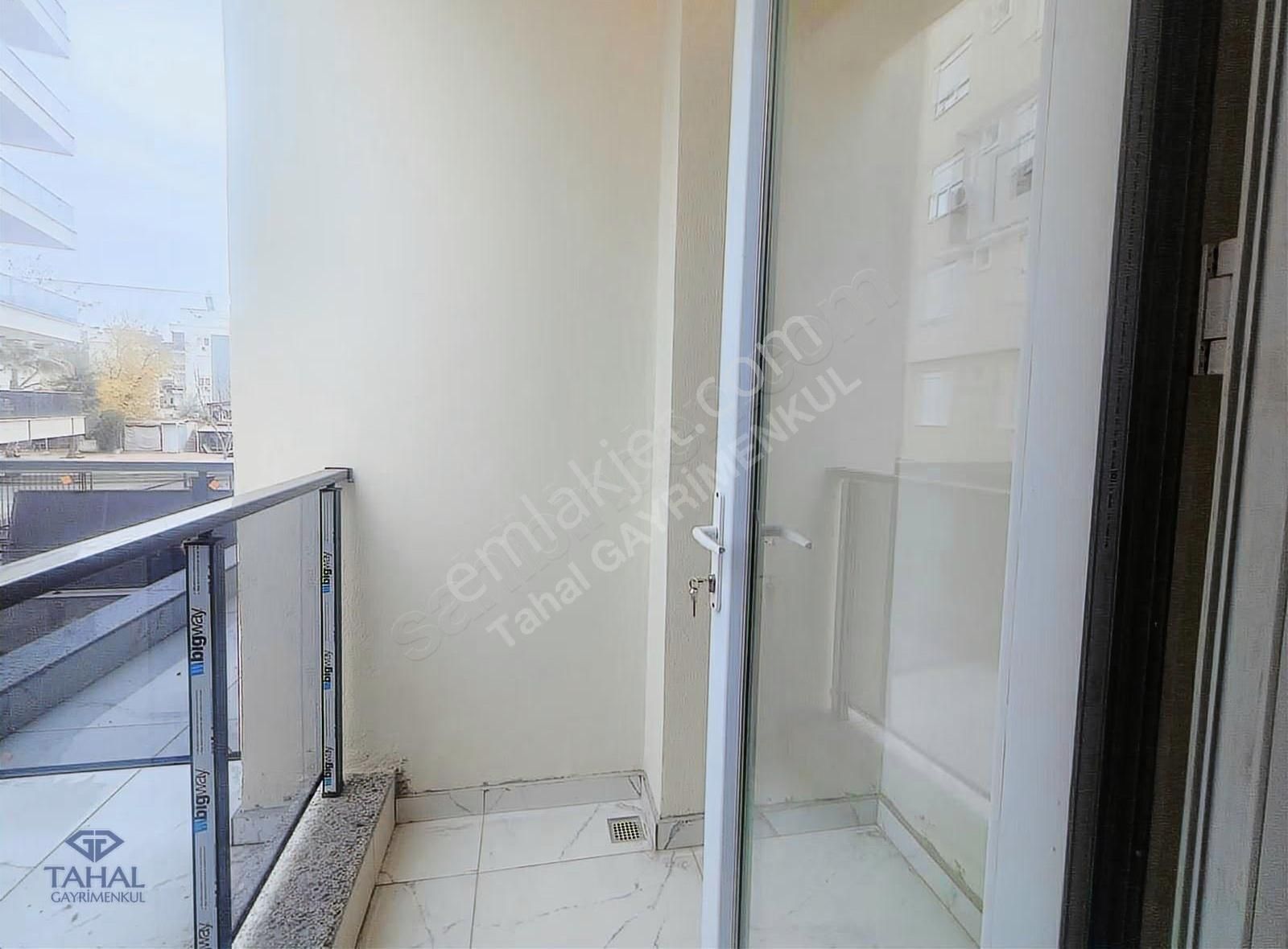 Antalya Muratpaşa Yeşildere Mah. 1+1 Satılık Daire - Görsel 3