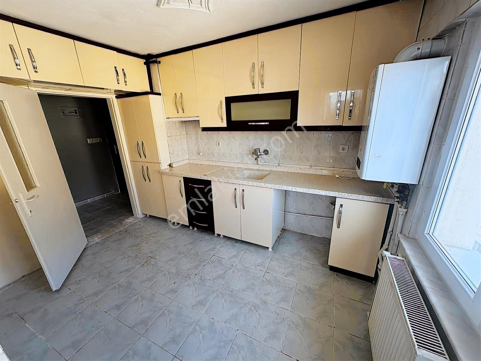 ꧁▇yılmaz'dan▇꧂cadde Üzerinde Masrafsız Çift Balkonlu 2+1 Daire - Görsel 13