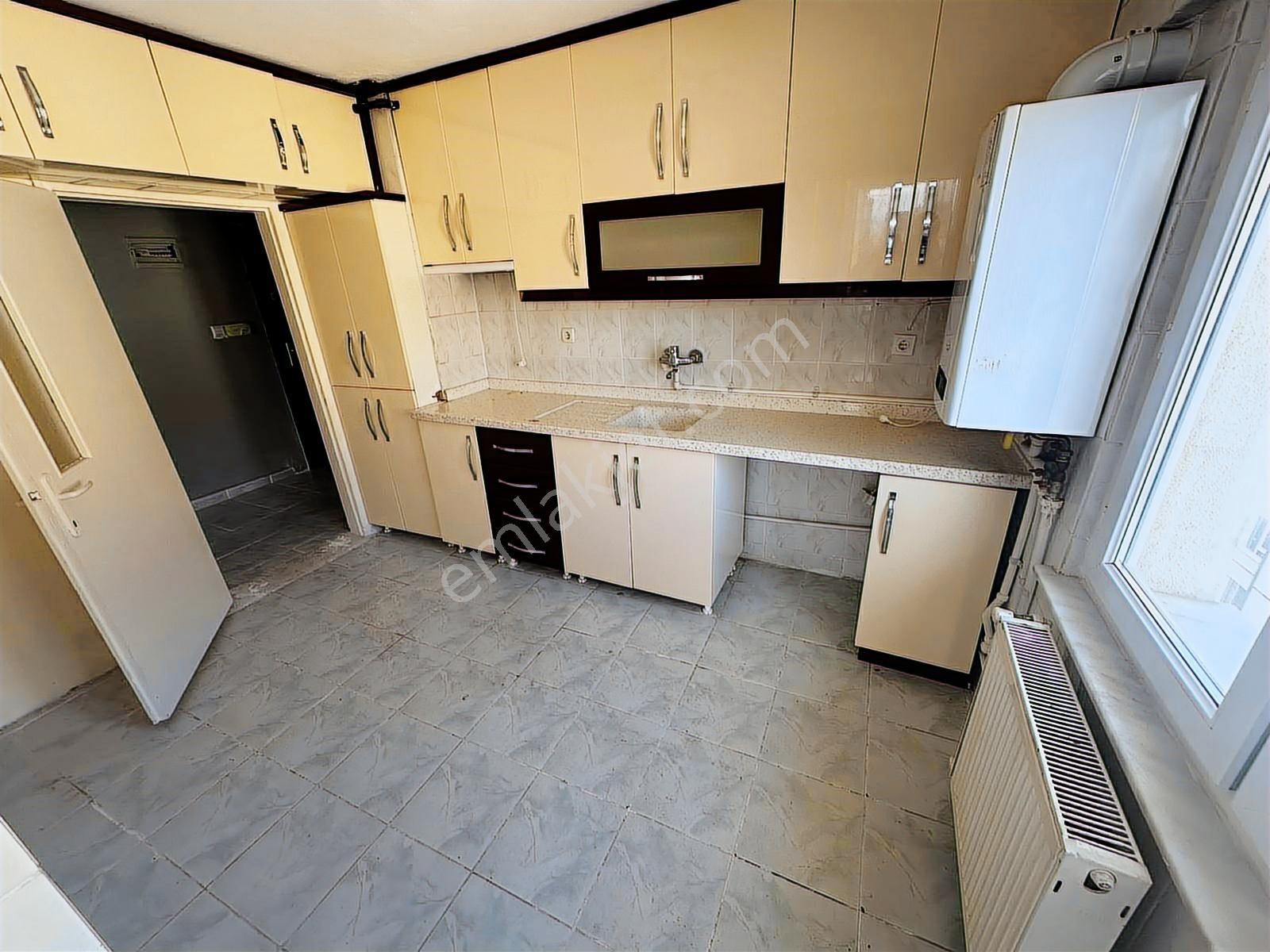 ꧁▇yılmaz'dan▇꧂cadde Üzerinde Masrafsız Çift Balkonlu 2+1 Daire - Görsel 9