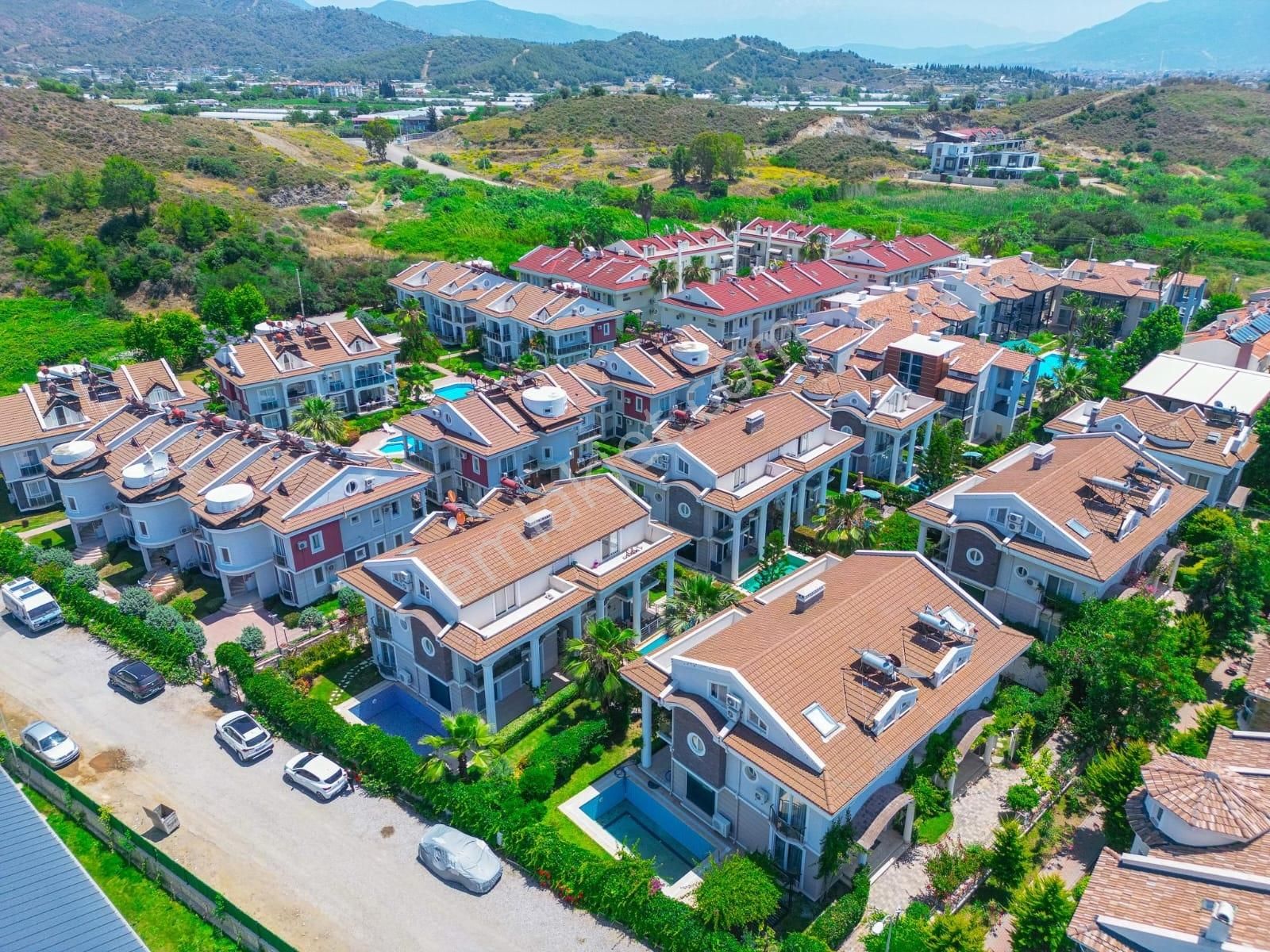 Stop'tan Plaja 250mt.5+1 Lüx Havuzlu İkiz Villa - Görsel 13