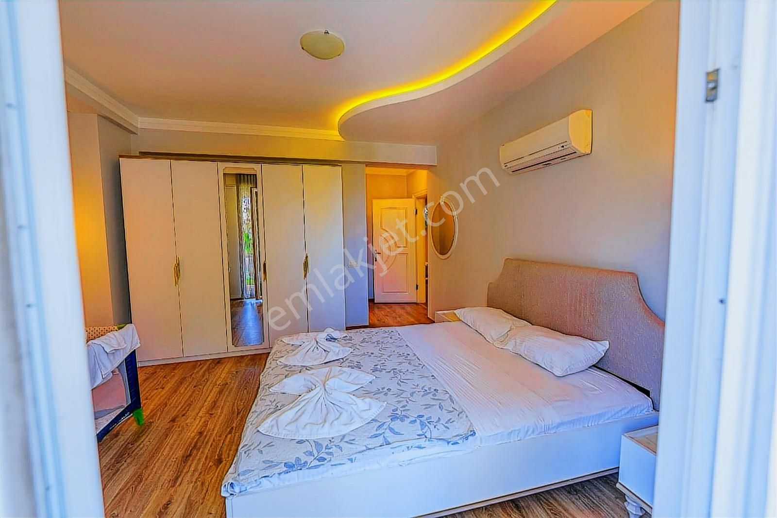 Stop'tan Plaja 250mt.5+1 Lüx Havuzlu İkiz Villa - Görsel 27