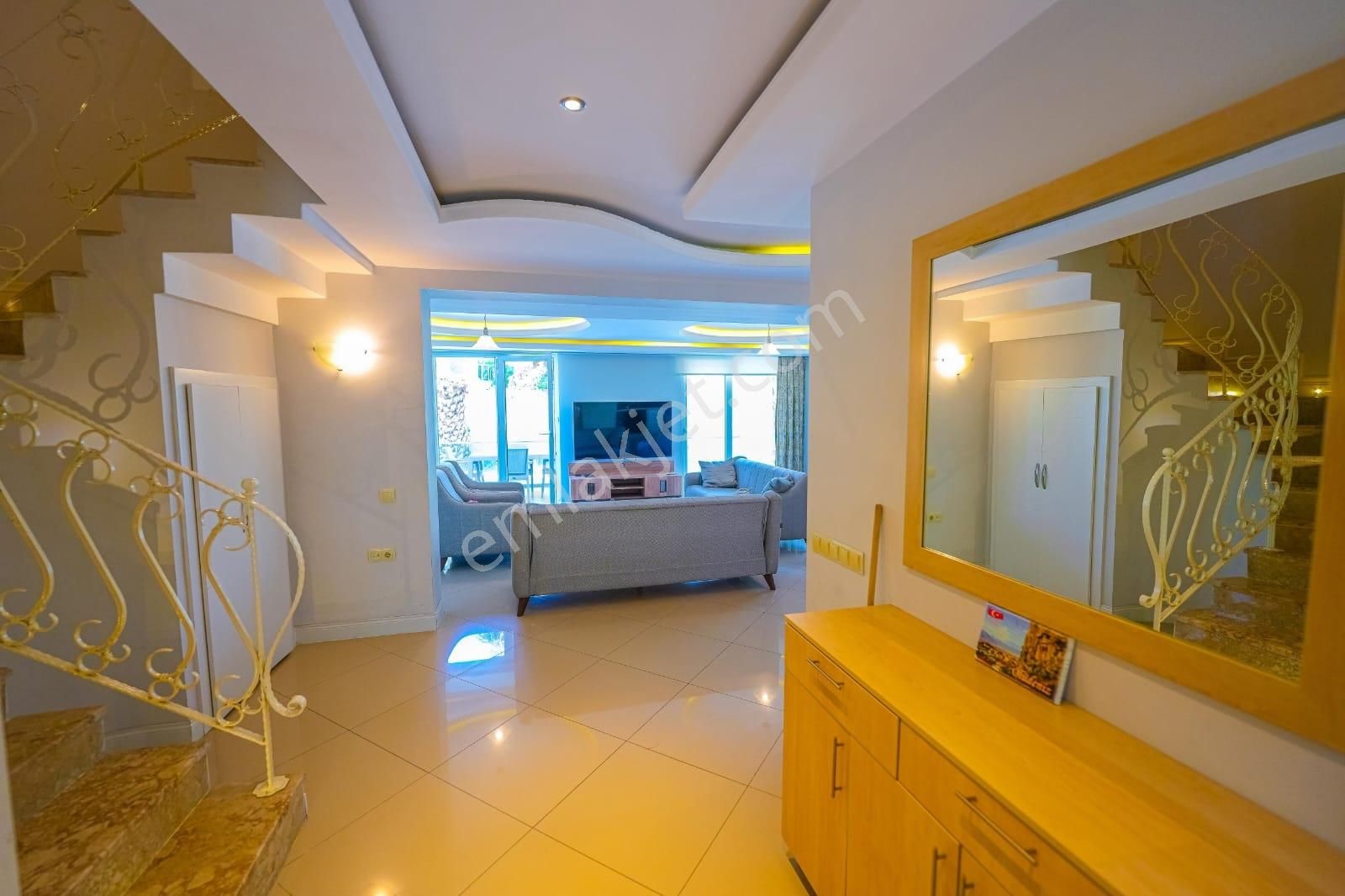 Stop'tan Plaja 250mt.5+1 Lüx Havuzlu İkiz Villa - Görsel 21