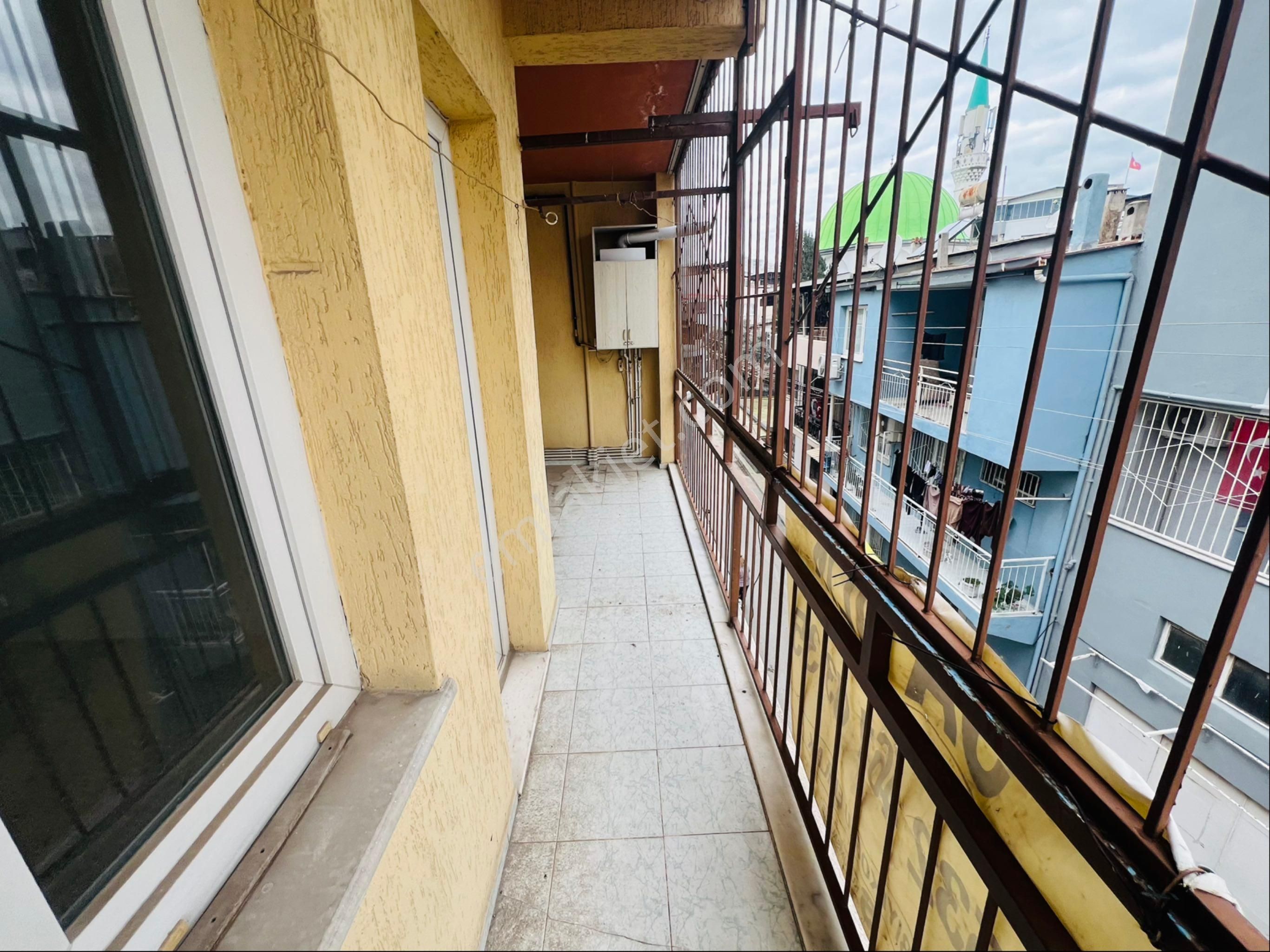 Bozyaka Sarıyer Mah. 4 Katlı Dgazlı Satılık Bina - Görsel 9