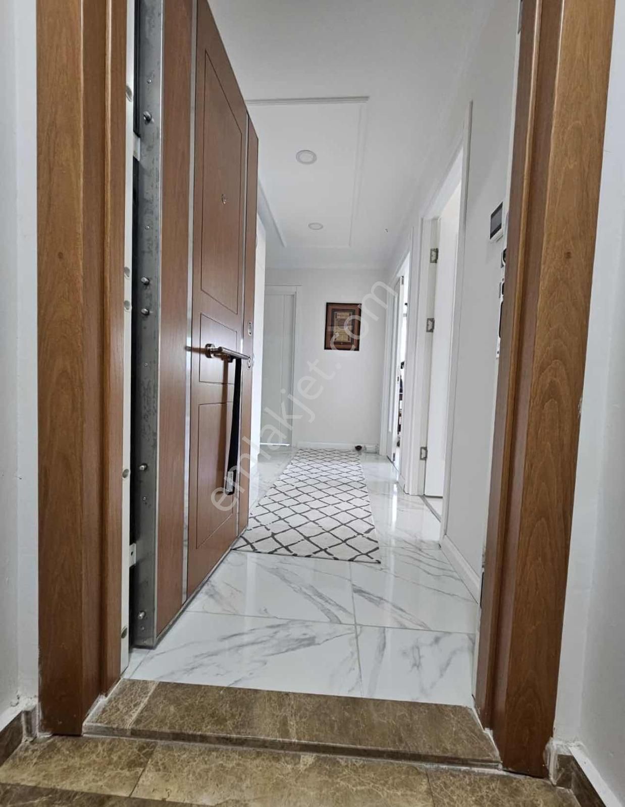 Realist Gayrimenkul Den Çengelköy De Satılık 3+1 Daire - Görsel 3