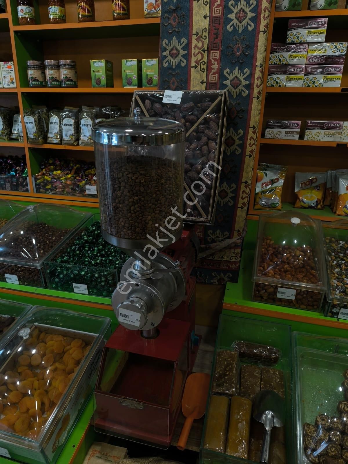 Tabya Meydanda Devren Kuruyemiş Baharat Mağazası - Görsel 13