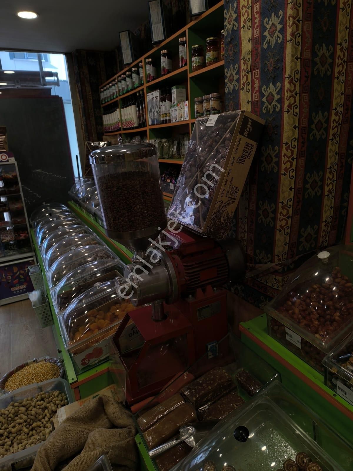 Tabya Meydanda Devren Kuruyemiş Baharat Mağazası - Görsel 11