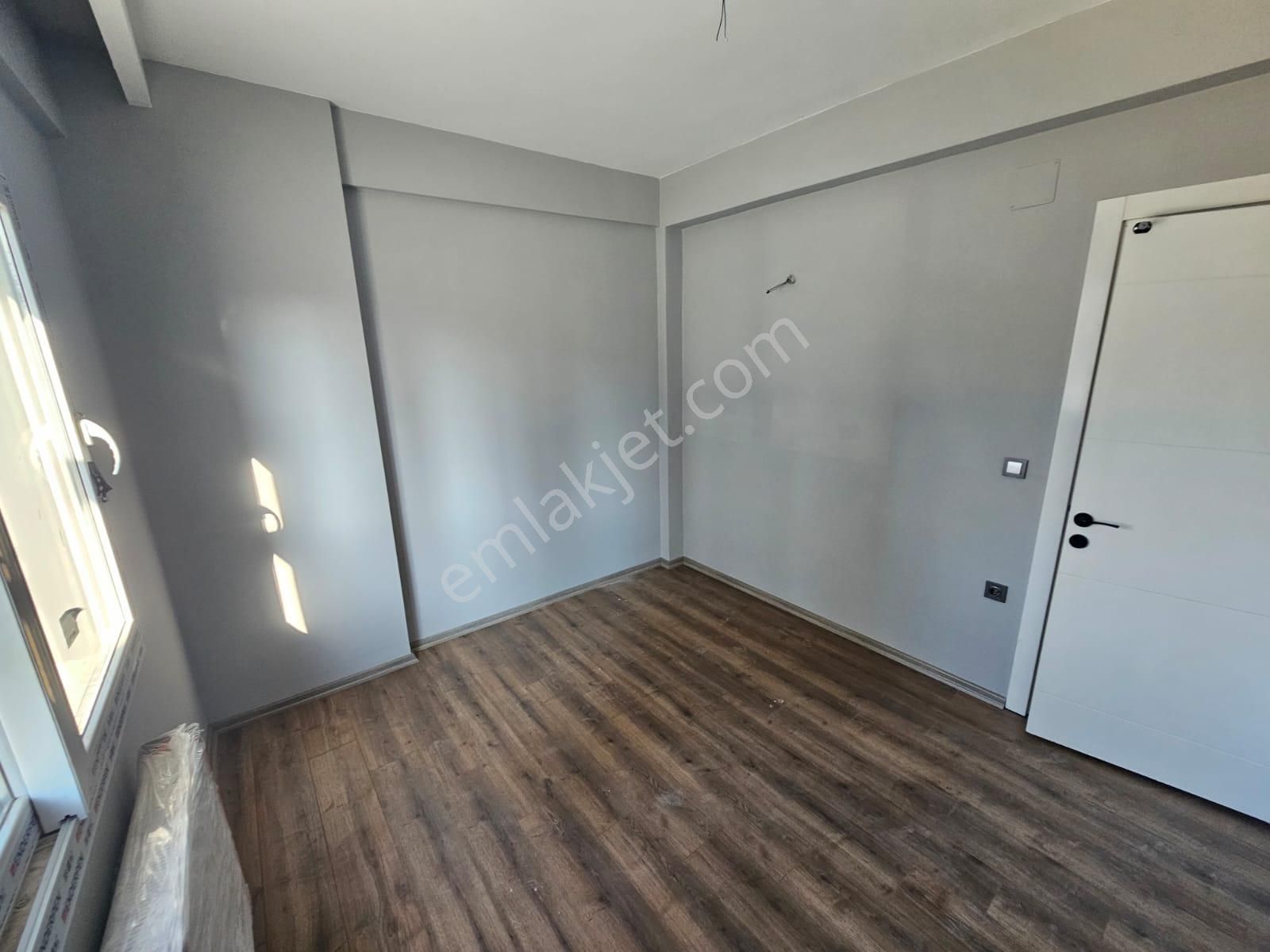 Aydınlar Mahallesi Havuzlu+güvenlikli+sosyal Donatılı Site İçerisinde 1+1 Sıfır Satılık Daire - Görsel 9