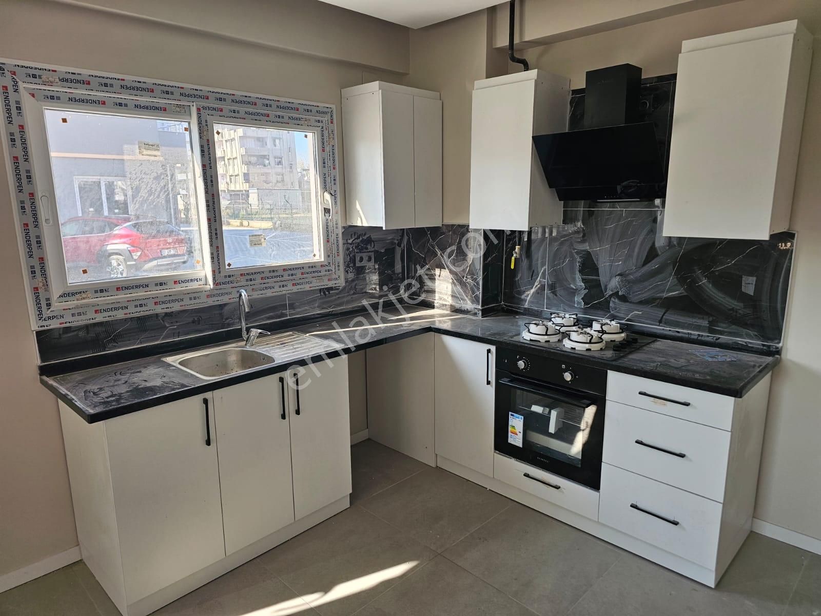 Aydınlar Mahallesi Havuzlu+güvenlikli+sosyal Donatılı Site İçerisinde 1+1 Sıfır Satılık Daire - Görsel 2