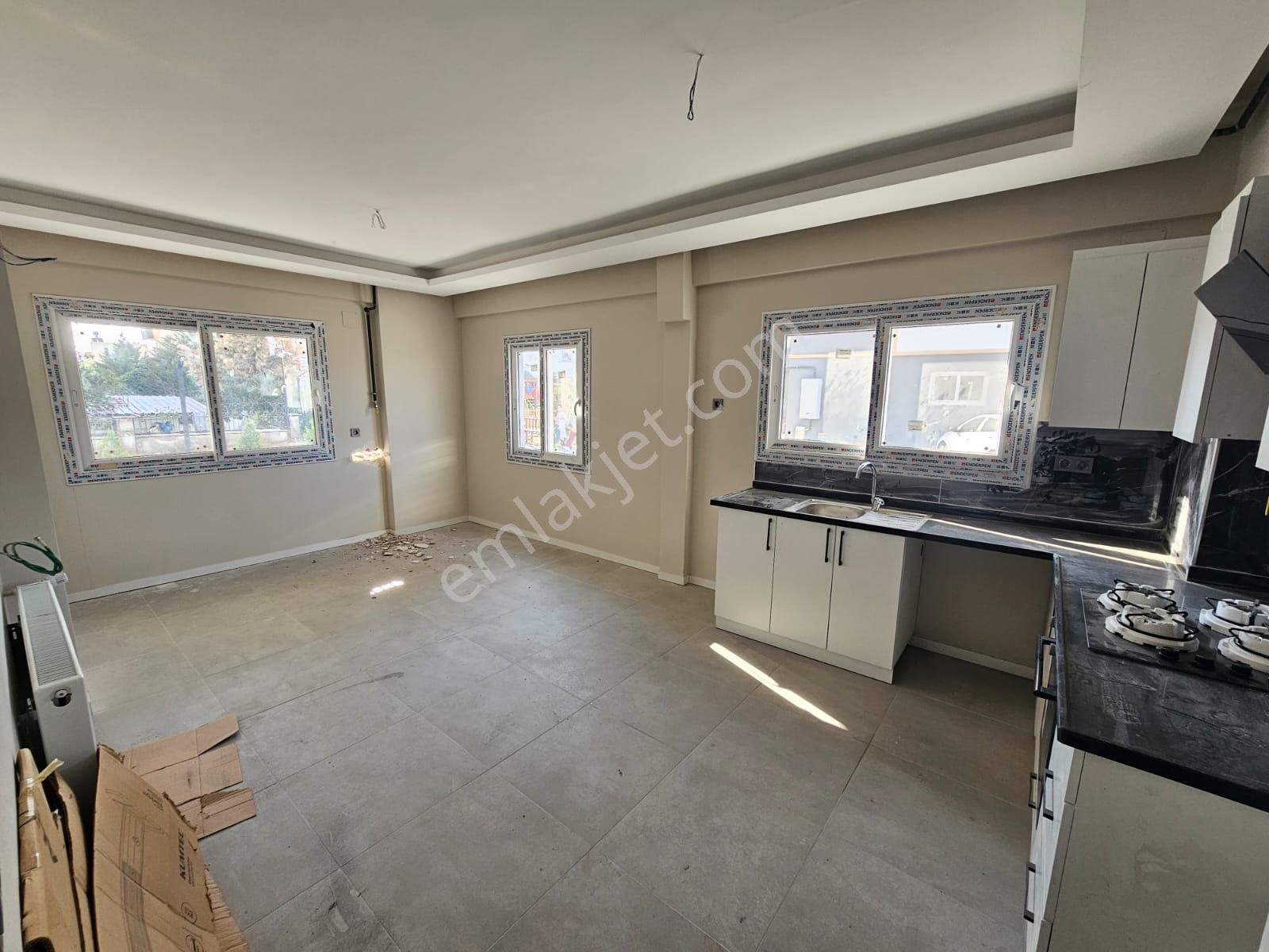 Aydınlar Mahallesi Havuzlu+güvenlikli+sosyal Donatılı Site İçerisinde 1+1 Sıfır Satılık Daire - Görsel 3