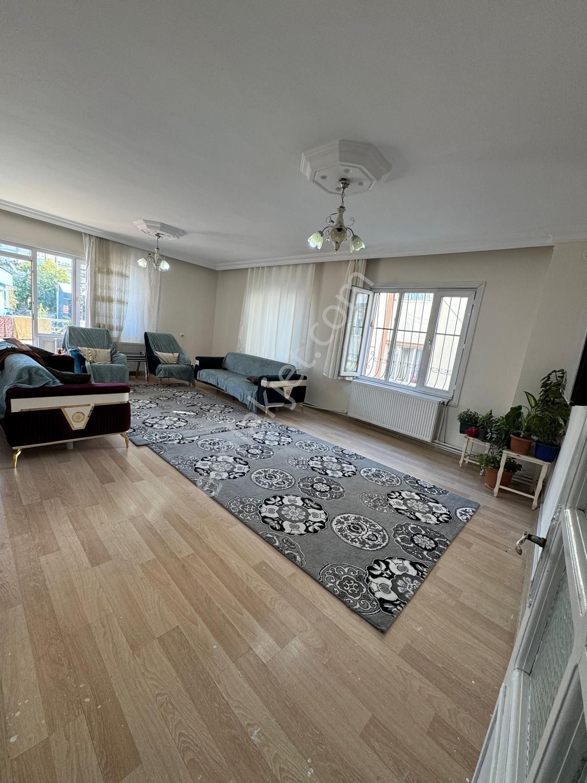 Ymz'den 60.yılda Ara Kat Geniş 2+1 Kattan Bölme Daire - Görsel 11