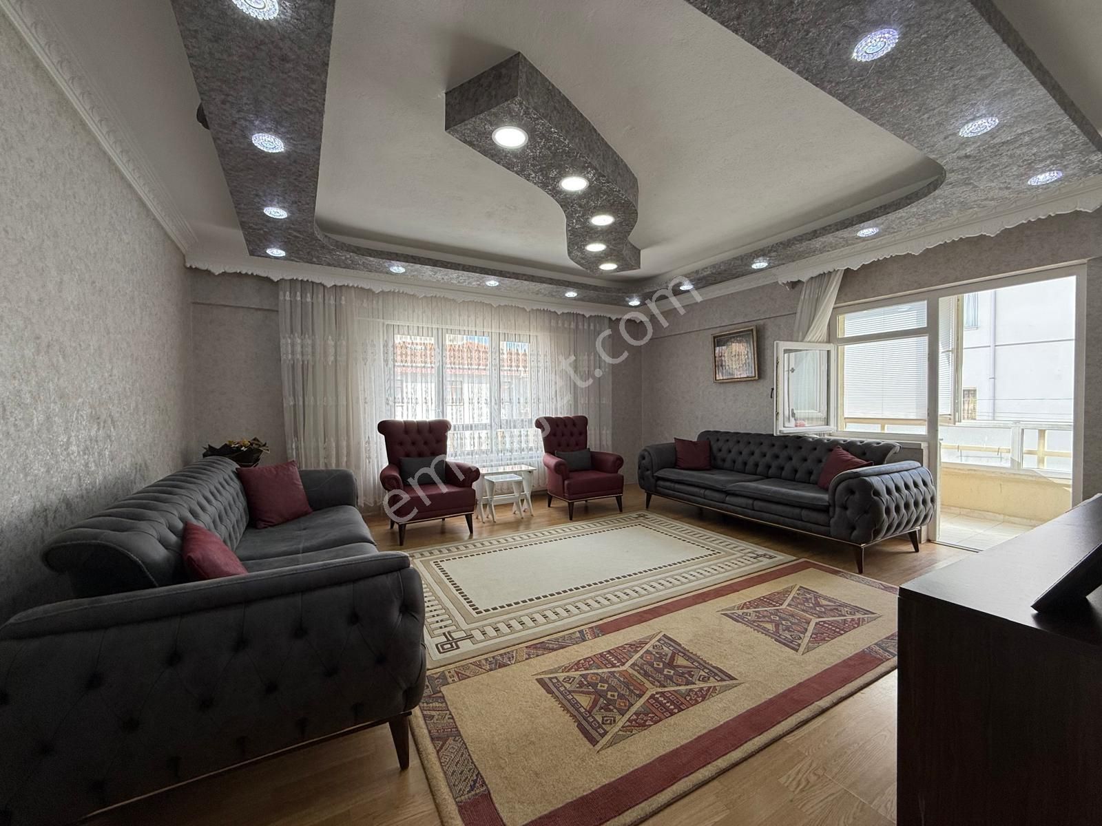 Pursaklar Mehmet Zengin Emlak'tan 2.kat 3+1 Asansörlü Ful Yapılı Masrafsız Daire - Görsel 7