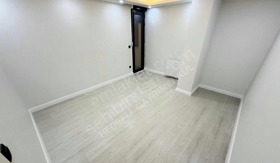 Çınar'da Prestijli Yapıda Otoparklı Balkonlu Fırsat 2+1 - Görsel 14